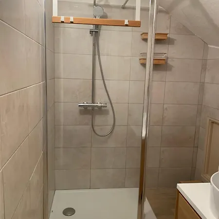 Holiday home T2 En Rez-de-jardin En Plein Coeur De Les Maures La Londe-les-Maures